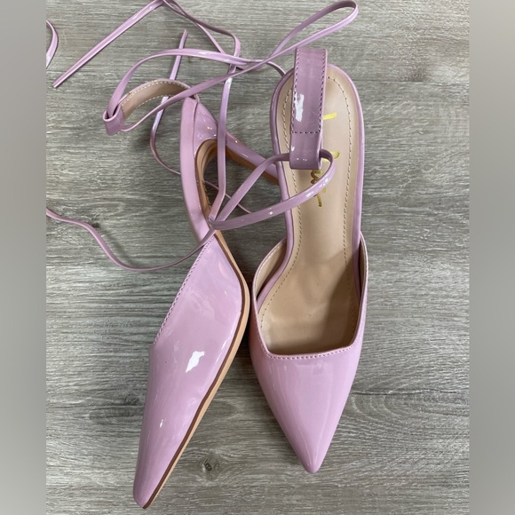 Lulus - Picture 3 of 7